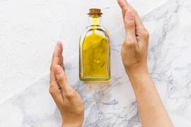 Is olive oil good for hair?