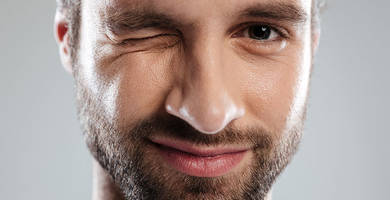 Eyebrow hair loss: causes and treatment