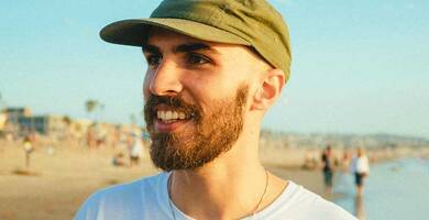 Wearing cap after hair transplant: when and how